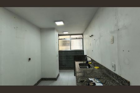 Apartamento para alugar com 92m², 3 quartos e 2 vagas Apartamento para alugar com 92m², 3 quartos e 2 vagasCozinha e Área de Serviço