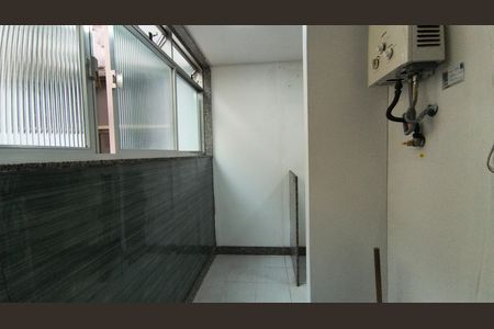 Apartamento para alugar com 92m², 3 quartos e 2 vagas Apartamento para alugar com 92m², 3 quartos e 2 vagasCozinha e Área de Serviço
