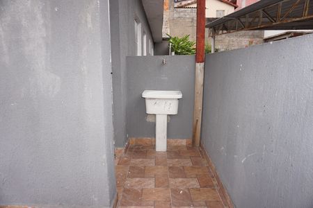 Casa para alugar com 29m², 1 quarto e sem vagaLavanderia