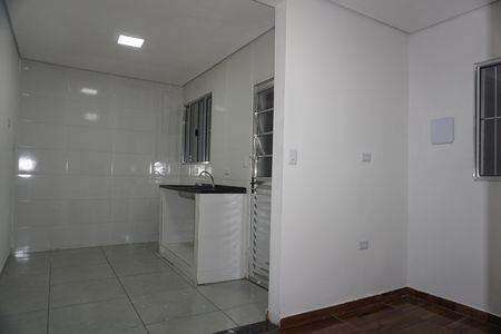 Sala de casa para alugar com 1 quarto, 35m² em Jardim Santo Eduardo, Embu das Artes