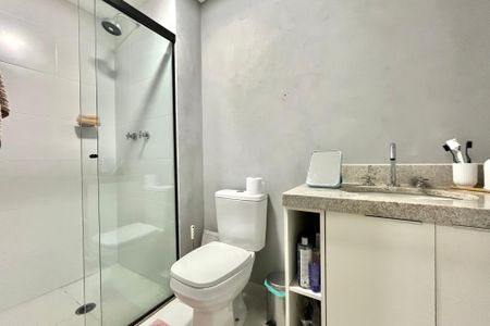 Apartamento à venda com 100m², 2 quartos e 1 vagaBanheiro da Suíte