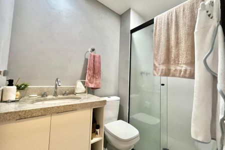 Apartamento à venda com 100m², 2 quartos e 1 vagaBanheiro Corredor