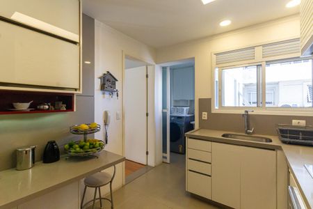 Apartamento à venda com 148m², 3 quartos e 3 vagas Apartamento à venda com 148m², 3 quartos e 3 vagasCozinha