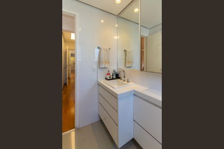 Apartamento à venda com 148m², 3 quartos e 3 vagas Apartamento à venda com 148m², 3 quartos e 3 vagasBanheiro da Suíte 3