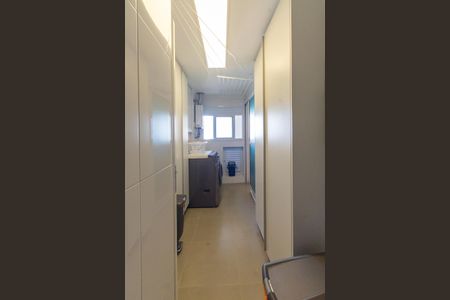 Apartamento à venda com 148m², 3 quartos e 3 vagas Apartamento à venda com 148m², 3 quartos e 3 vagasÁrea de Serviço