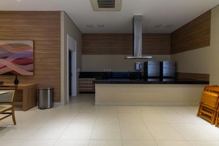 Apartamento à venda com 148m², 3 quartos e 3 vagas Apartamento à venda com 148m², 3 quartos e 3 vagasÁrea comum - Salão de festas