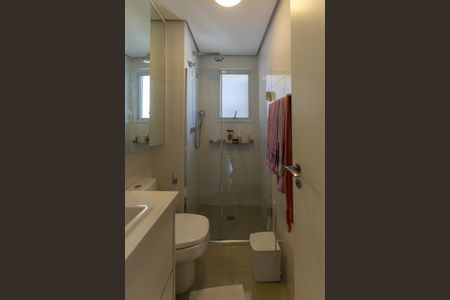 Apartamento à venda com 148m², 3 quartos e 3 vagas Apartamento à venda com 148m², 3 quartos e 3 vagasBanheiro da Suíte 1