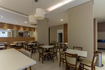 Apartamento à venda com 148m², 3 quartos e 3 vagas Apartamento à venda com 148m², 3 quartos e 3 vagasÁrea comum - Salão de festas