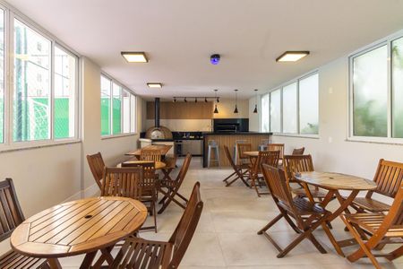 Apartamento à venda com 148m², 3 quartos e 3 vagas Apartamento à venda com 148m², 3 quartos e 3 vagasÁrea comum - Churrasqueira
