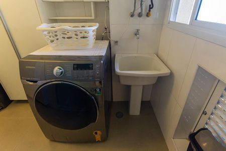 Apartamento à venda com 148m², 3 quartos e 3 vagas Apartamento à venda com 148m², 3 quartos e 3 vagasÁrea de Serviço