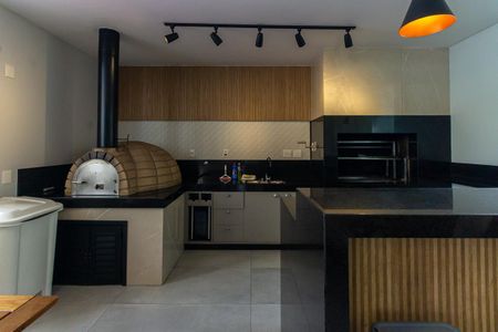 Apartamento à venda com 148m², 3 quartos e 3 vagas Apartamento à venda com 148m², 3 quartos e 3 vagasÁrea comum - Churrasqueira
