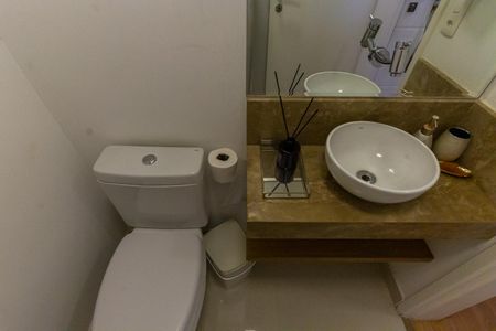 Apartamento à venda com 148m², 3 quartos e 3 vagas Apartamento à venda com 148m², 3 quartos e 3 vagasLavabo