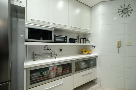 Apartamento à venda com 170m², 3 quartos e 4 vagas Apartamento à venda com 170m², 3 quartos e 4 vagasCozinha