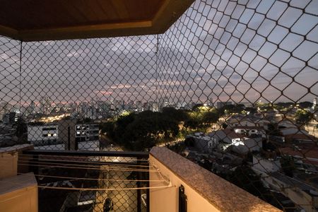 Apartamento à venda com 170m², 3 quartos e 4 vagas Apartamento à venda com 170m², 3 quartos e 4 vagasVaranda da Suíte