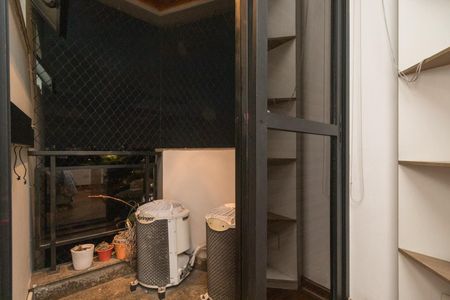 Apartamento à venda com 170m², 3 quartos e 4 vagas Apartamento à venda com 170m², 3 quartos e 4 vagasVaranda do Quarto 1