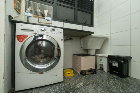 Apartamento à venda com 170m², 3 quartos e 4 vagas Apartamento à venda com 170m², 3 quartos e 4 vagasÁrea de Serviço