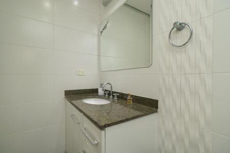 Apartamento à venda com 170m², 3 quartos e 4 vagas Apartamento à venda com 170m², 3 quartos e 4 vagasBanheiro Social