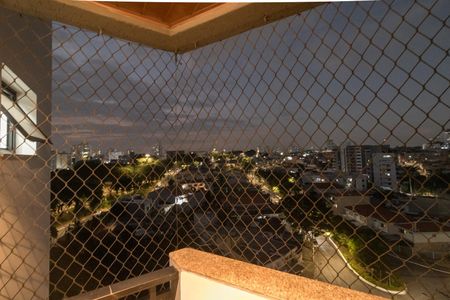 Apartamento à venda com 170m², 3 quartos e 4 vagas Apartamento à venda com 170m², 3 quartos e 4 vagasVaranda do Quarto 1