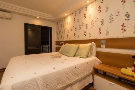 Apartamento à venda com 170m², 3 quartos e 4 vagas Apartamento à venda com 170m², 3 quartos e 4 vagasSuíte