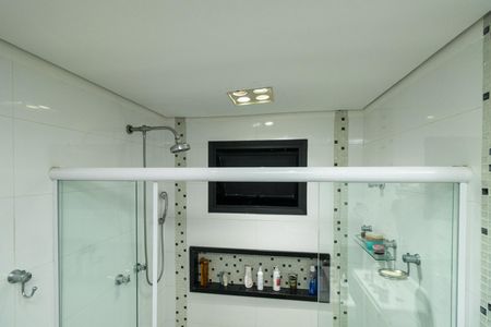 Apartamento à venda com 170m², 3 quartos e 4 vagas Apartamento à venda com 170m², 3 quartos e 4 vagasBanheiro da Suíte