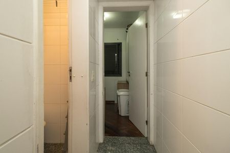 Apartamento à venda com 170m², 3 quartos e 4 vagas Apartamento à venda com 170m², 3 quartos e 4 vagasQuarto de Serviço