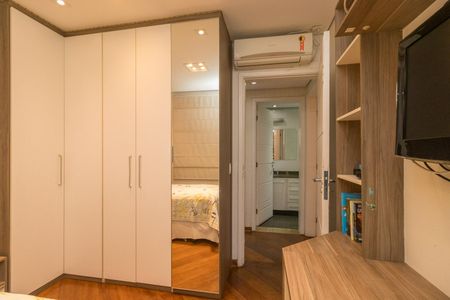 Apartamento à venda com 170m², 3 quartos e 4 vagas Apartamento à venda com 170m², 3 quartos e 4 vagasQuarto 2