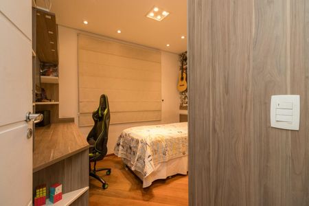 Apartamento à venda com 170m², 3 quartos e 4 vagas Apartamento à venda com 170m², 3 quartos e 4 vagasQuarto 2