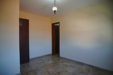 Casa à venda com 360m², 4 quartos e 2 vagas Casa à venda com 360m², 4 quartos e 2 vagasQuarto 2