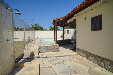 Casa à venda com 360m², 4 quartos e 2 vagas Casa à venda com 360m², 4 quartos e 2 vagasÁrea externa