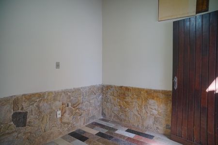 Casa à venda com 360m², 4 quartos e 2 vagas Casa à venda com 360m², 4 quartos e 2 vagasAnexo