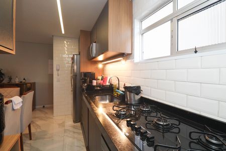 Apartamento à venda com 70m², 3 quartos e 1 vaga Apartamento à venda com 70m², 3 quartos e 1 vagaCozinha e Área de Serviço
