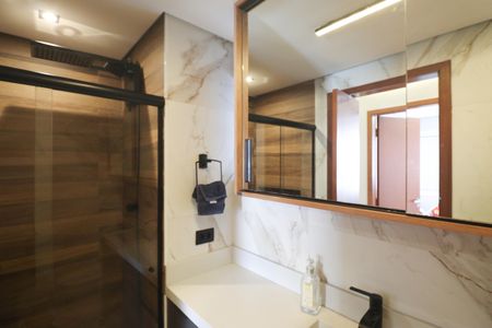 Apartamento à venda com 70m², 3 quartos e 1 vaga Apartamento à venda com 70m², 3 quartos e 1 vagaBanheiro Social