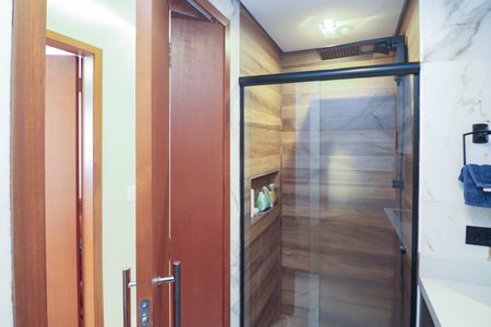Apartamento à venda com 70m², 3 quartos e 1 vaga Apartamento à venda com 70m², 3 quartos e 1 vagaBanheiro Social