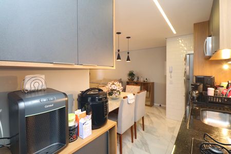 Apartamento à venda com 70m², 3 quartos e 1 vaga Apartamento à venda com 70m², 3 quartos e 1 vagaCozinha e Área de Serviço