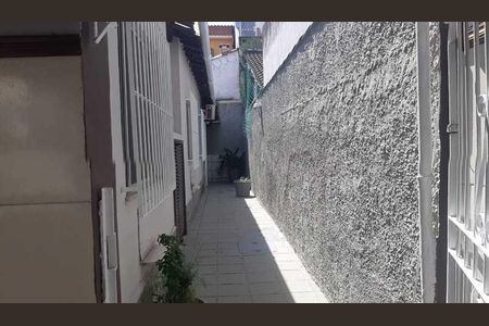 Casa à venda com 217m², 3 quartos e 3 vagas