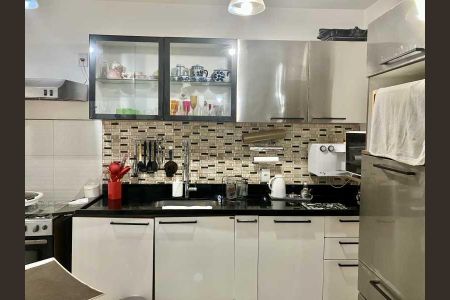 Apartamento à venda com 179m², 3 quartos e sem vaga