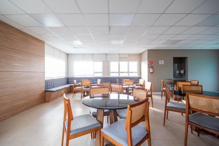Apartamento à venda com 57m², 2 quartos e 1 vaga Apartamento à venda com 57m², 2 quartos e 1 vagaÁrea comum - Salão de festas