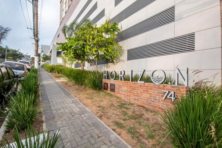 Apartamento à venda com 57m², 2 quartos e 1 vaga Apartamento à venda com 57m², 2 quartos e 1 vagaFachada