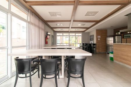 Apartamento para alugar com 61m², 1 quarto e 1 vaga Apartamento para alugar com 61m², 1 quarto e 1 vagaÁrea comum - Salão de festas