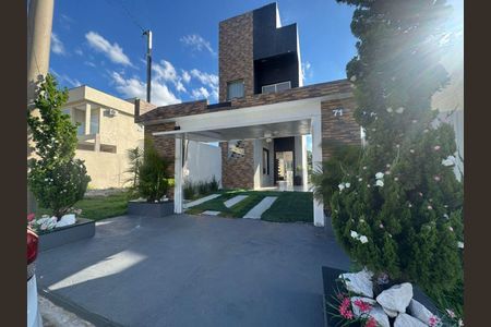 Casa à venda com 310m², 5 quartos e 3 vagas