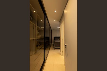 Apartamento à venda com 97m², 4 quartos e 2 vagas Apartamento à venda com 97m², 4 quartos e 2 vagasSuite 1