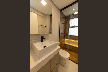 Apartamento à venda com 97m², 4 quartos e 2 vagas Apartamento à venda com 97m², 4 quartos e 2 vagasBanheiro
