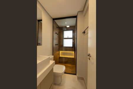 Apartamento à venda com 97m², 4 quartos e 2 vagas Apartamento à venda com 97m², 4 quartos e 2 vagasBanheiro