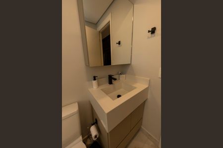 Apartamento à venda com 97m², 4 quartos e 2 vagas Apartamento à venda com 97m², 4 quartos e 2 vagasBanheiro suite 1