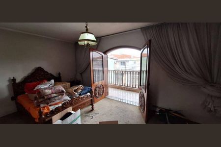 Casa à venda com 3 quartos, 300m² em Vila Londrina, São Paulo