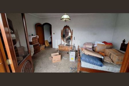 Casa à venda com 3 quartos, 300m² em Vila Londrina, São Paulo