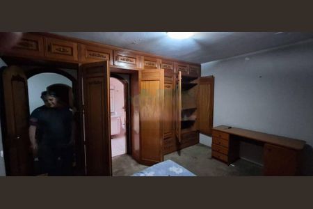 Casa à venda com 3 quartos, 300m² em Vila Londrina, São Paulo