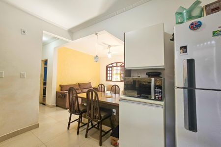 Casa para alugar com 70m², 2 quartos e 1 vaga