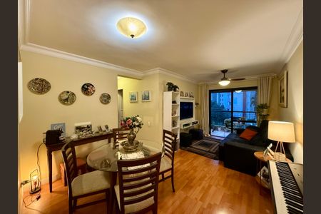 Sala de apartamento para alugar com 2 quartos, 70m² em Cidade Monções, São Paulo