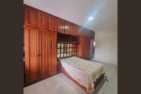 Casa à venda com 4 quartos, 140m² em Parque Brasil, São Paulo